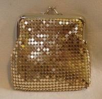 Кошелечек для театрального бинокля золотой Gold Chain Armor Luxury  Bag