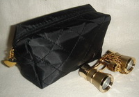 Театральный бинокль 3х25 золотой в черной сумке 14х10х6см